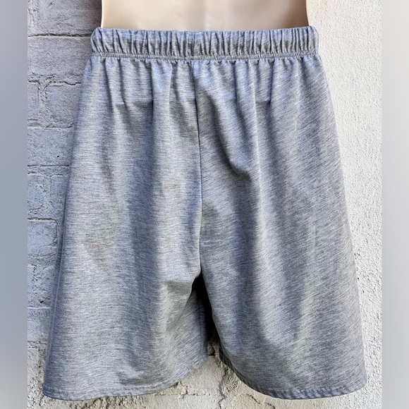 SHEIN 7” Inseam Shorts - Picture 2 of 2